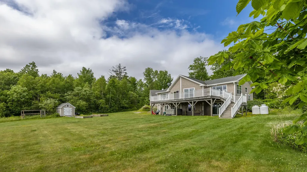 104 Upper Bluff Road Northport ME 04849