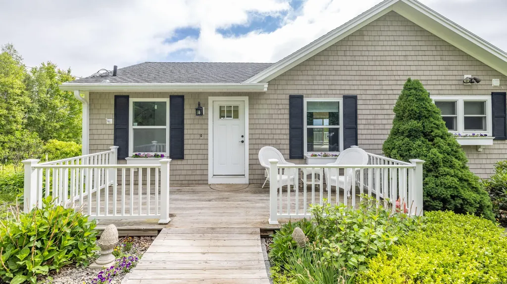 104 Upper Bluff Road Northport ME 04849