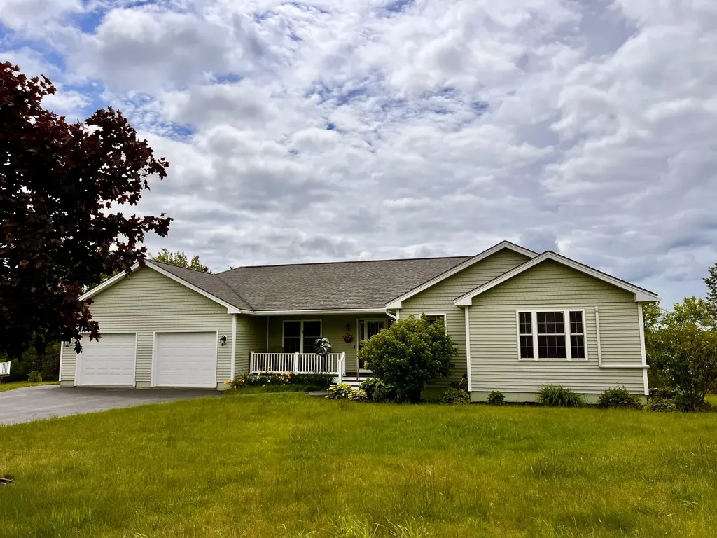 80 Hillview Drive Bangor ME 04401