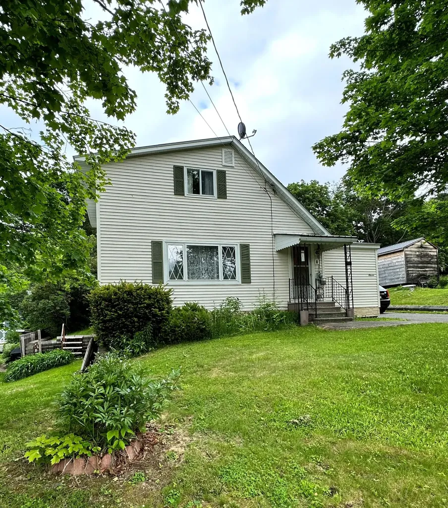 11 Barton Street Presque Isle ME 04769