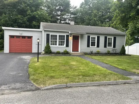 11 Beech Street Auburn ME 04210