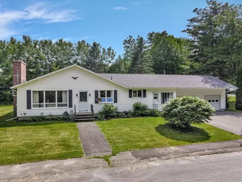 8 Rockwood Road Augusta ME 04330