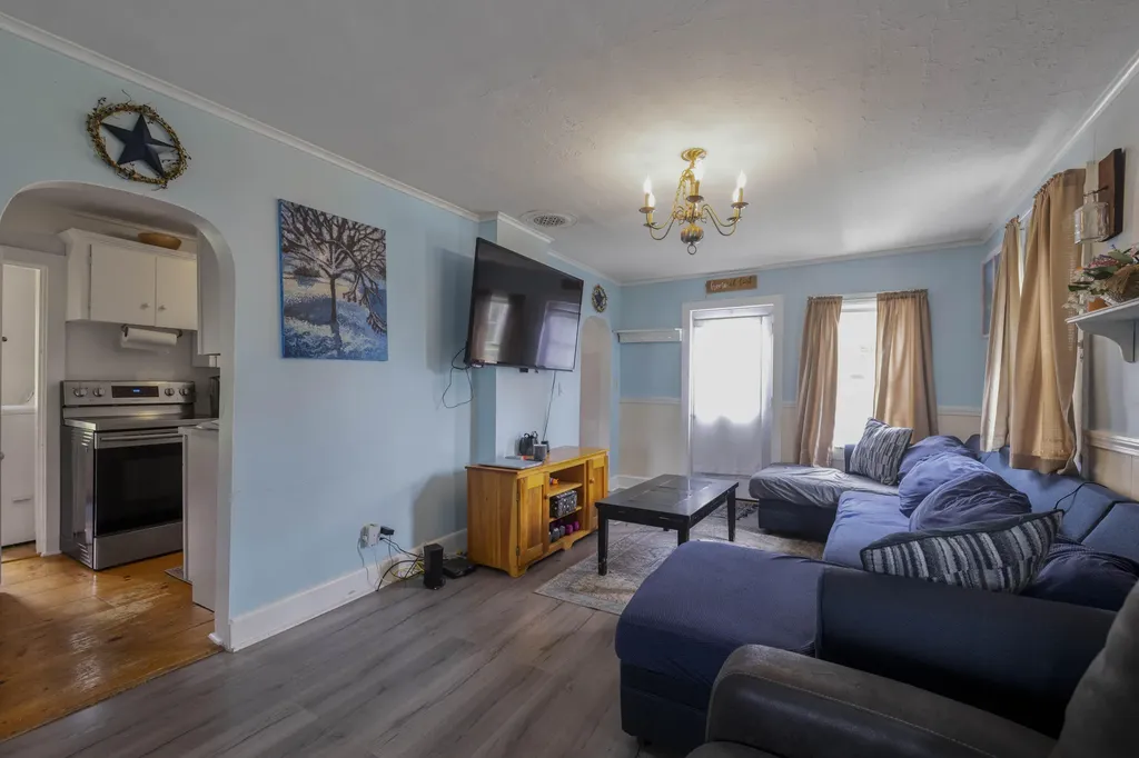 58 S Monmouth Road Monmouth ME 04259