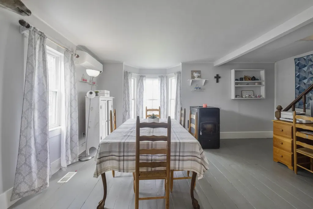 58 S Monmouth Road Monmouth ME 04259