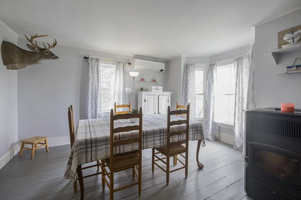 58 S Monmouth Road Monmouth ME 04259