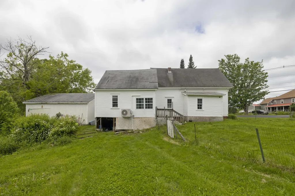 58 S Monmouth Road Monmouth ME 04259