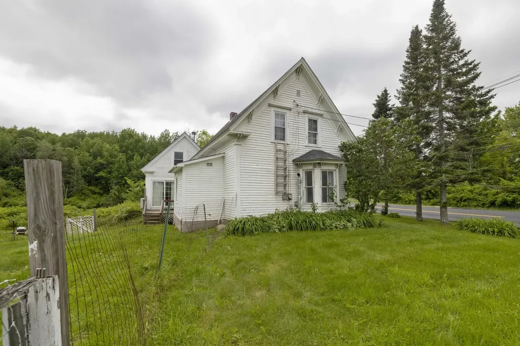 58 S Monmouth Road Monmouth ME 04259