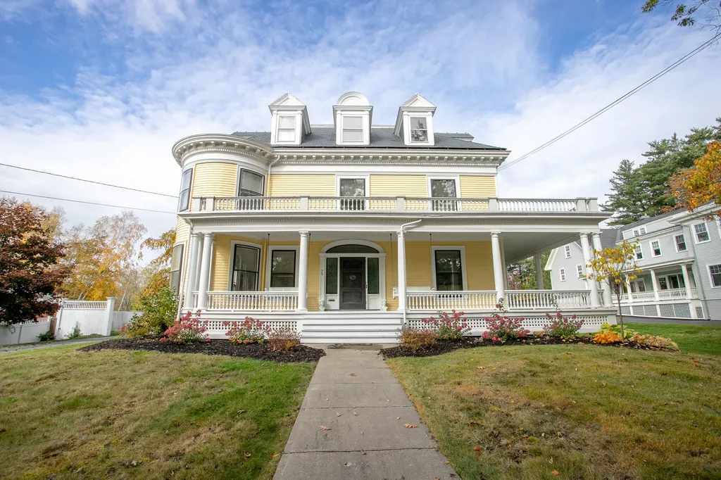 75 West Broadway Bangor ME 04401