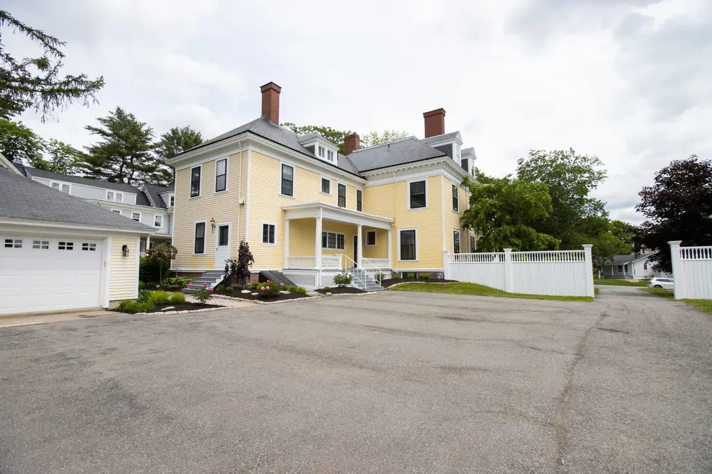 75 West Broadway Bangor ME 04401