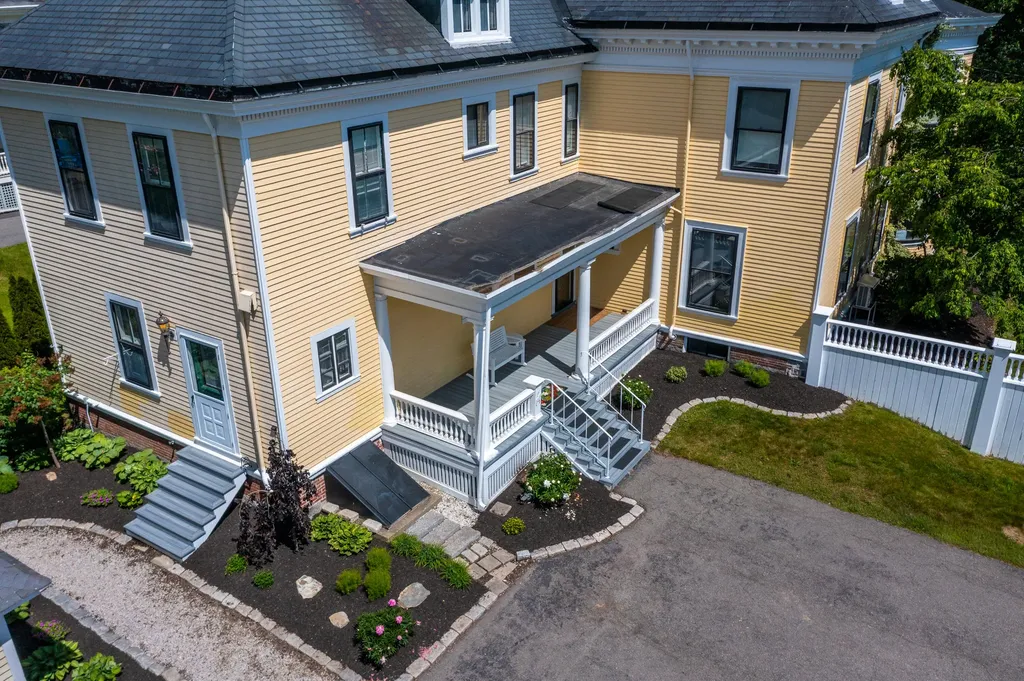 75 West Broadway Bangor ME 04401