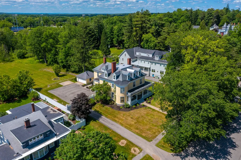 75 West Broadway Bangor ME 04401