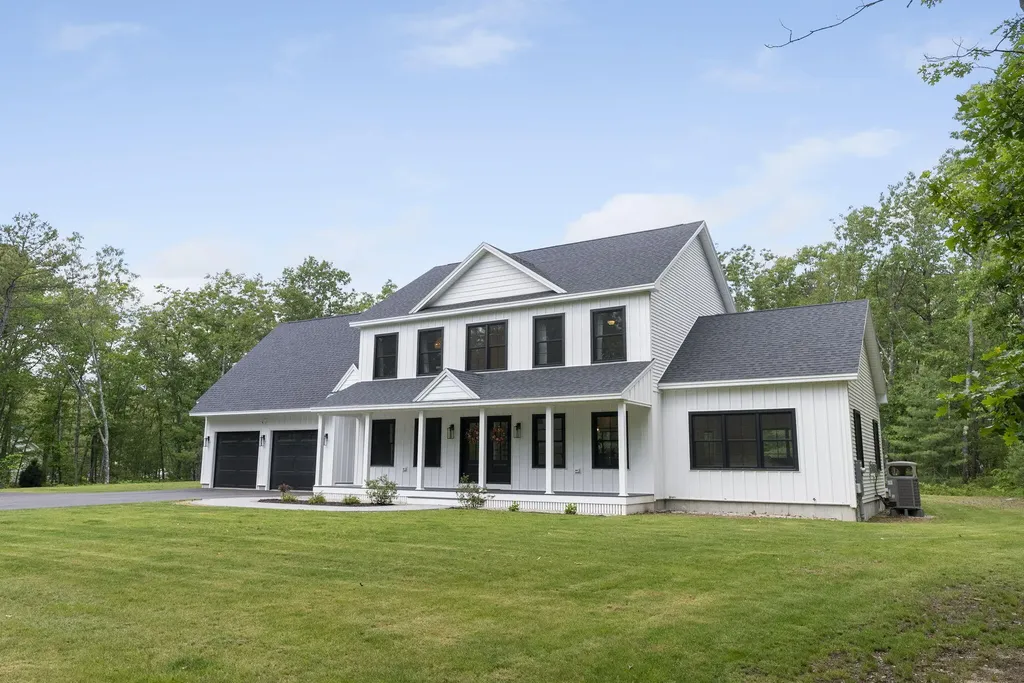9 Huckleberry Lane Kennebunk ME 04043