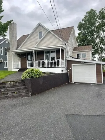 87 18th Avenue Madawaska ME 04756
