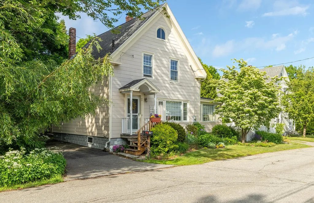 59 Willow Street Rockland ME 04841