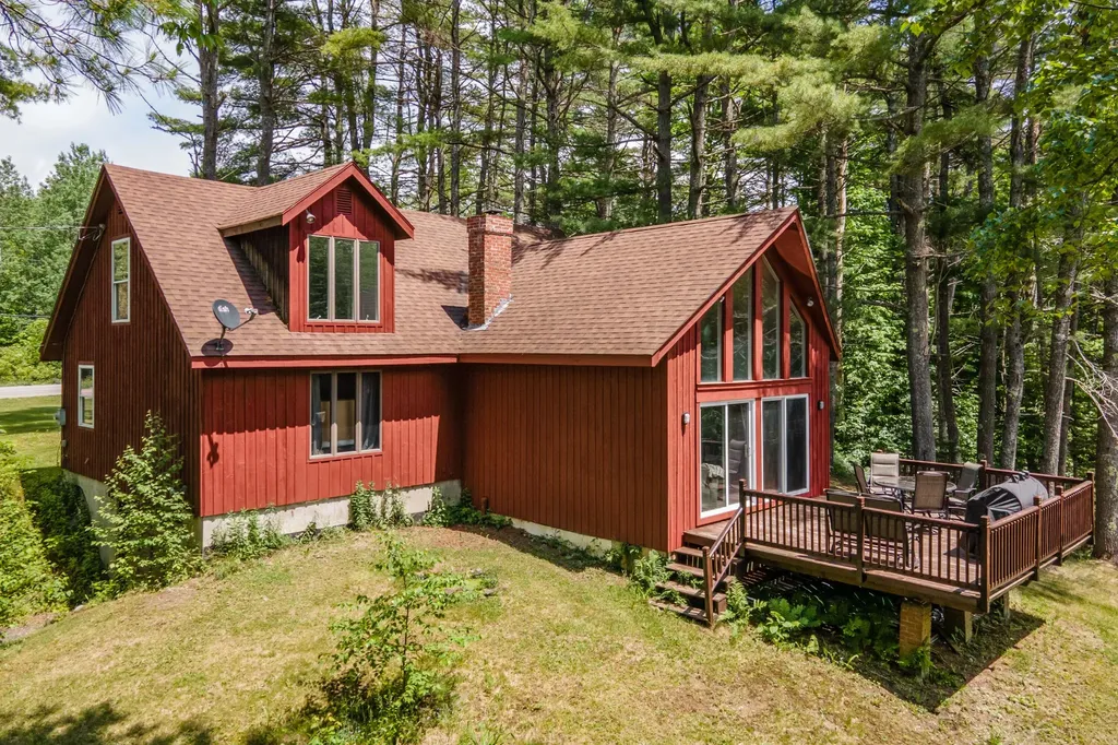 288 Stream Road Winterport ME 04496
