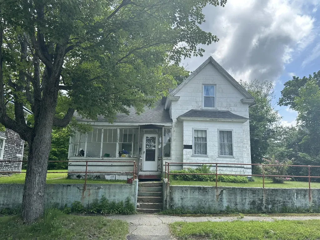 76 Elm Street Millinocket ME 04462