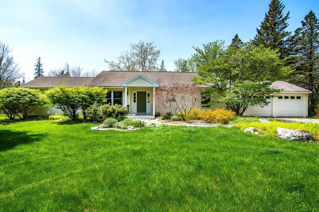 100 Harriman Point Road Brooklin ME 04616