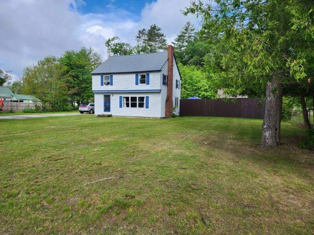 78 Pine Street Dixfield ME 04224