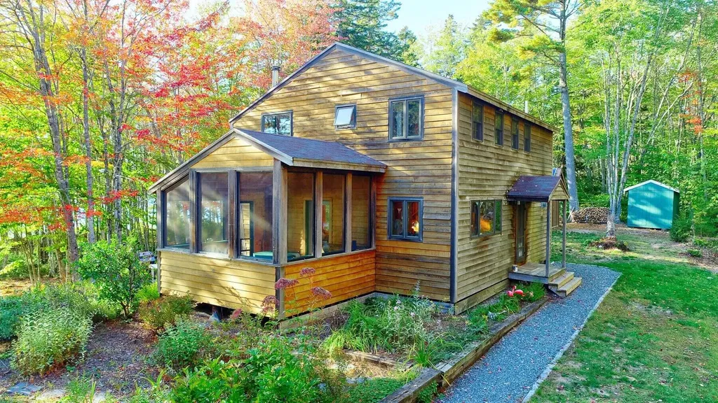 14 Mcmahon Road Gouldsboro ME 04607