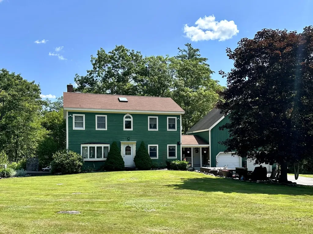 52 Oakwood Drive Acton ME 04001