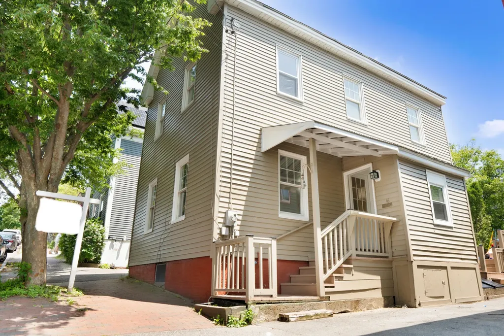 16 Madison Street Portland ME 04101