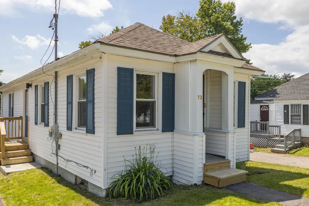 73 Pride Road Auburn ME 04210