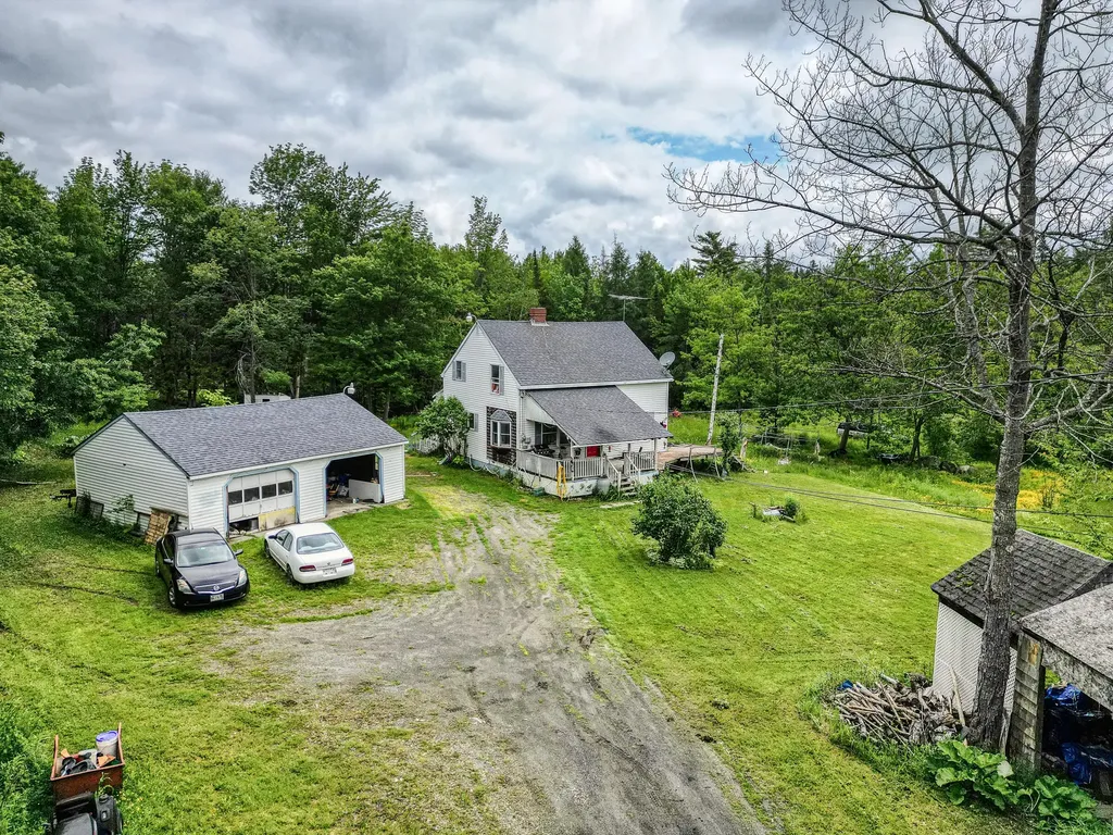 13 Jandreau Way Sidney ME 04330