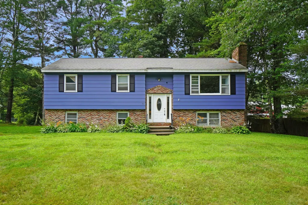 32 Merrymeeting Drive Topsham ME 04086