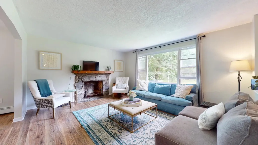 32 Merrymeeting Drive Topsham ME 04086