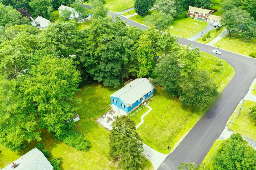 32 Merrymeeting Drive Topsham ME 04086