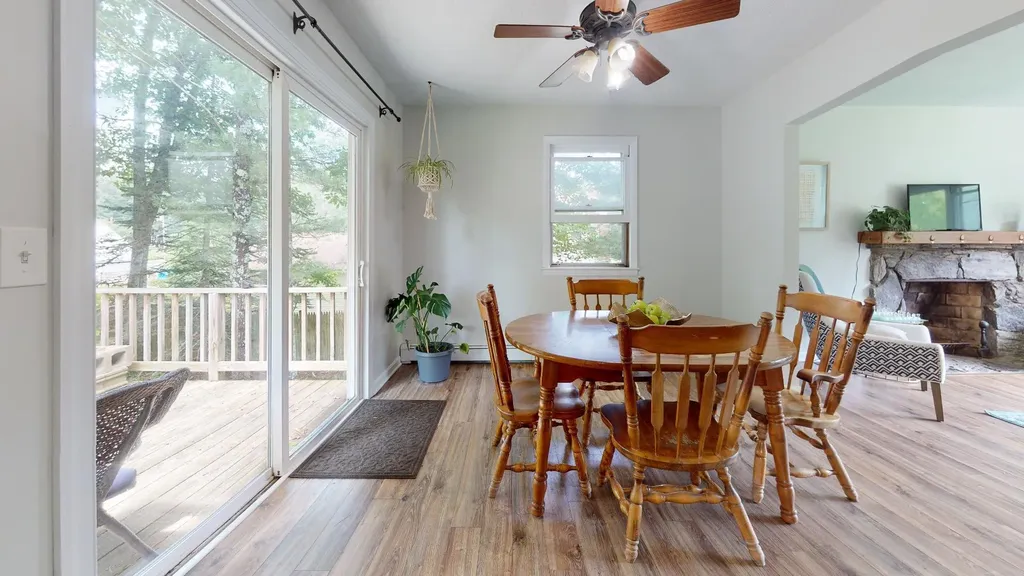 32 Merrymeeting Drive Topsham ME 04086