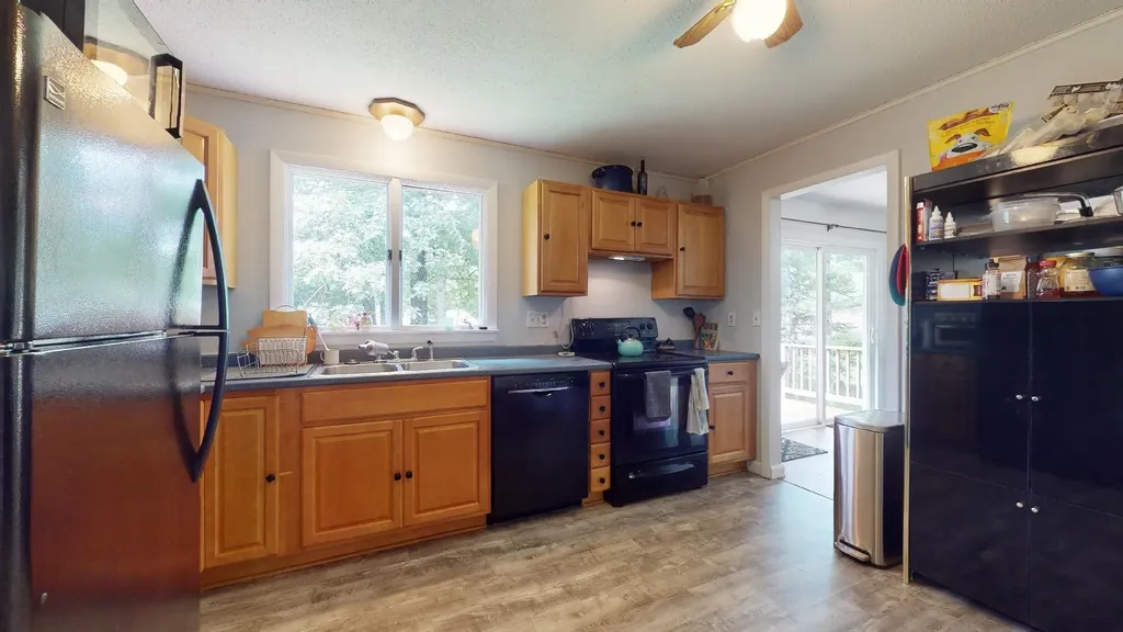 32 Merrymeeting Drive Topsham ME 04086