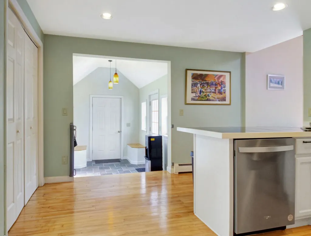 11 Summer Street South Thomaston ME 04858