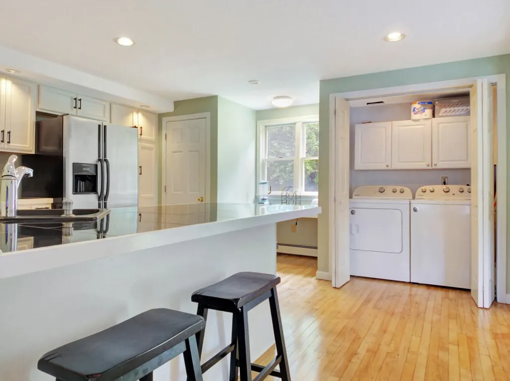 11 Summer Street South Thomaston ME 04858