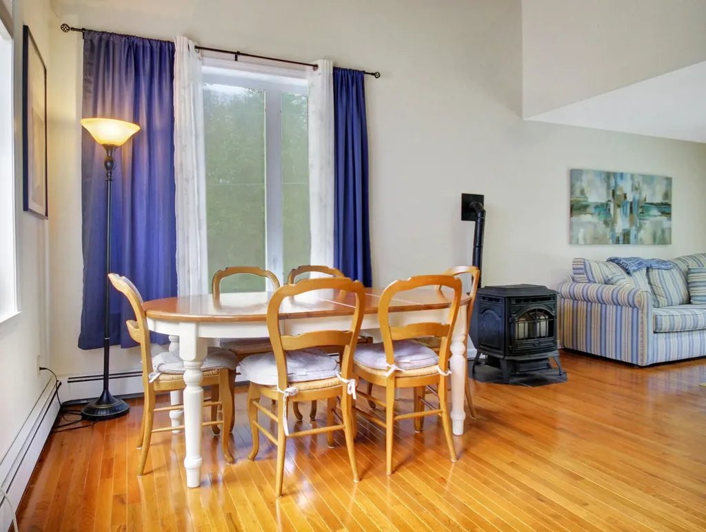 11 Summer Street South Thomaston ME 04858