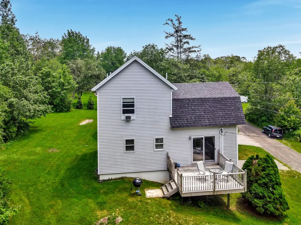 11 Summer Street South Thomaston ME 04858
