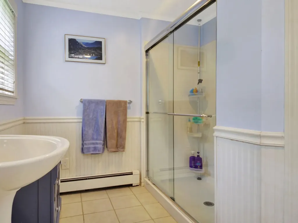 11 Summer Street South Thomaston ME 04858