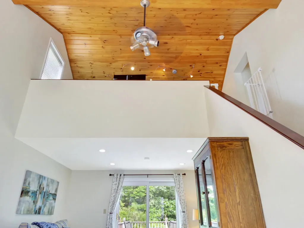 11 Summer Street South Thomaston ME 04858