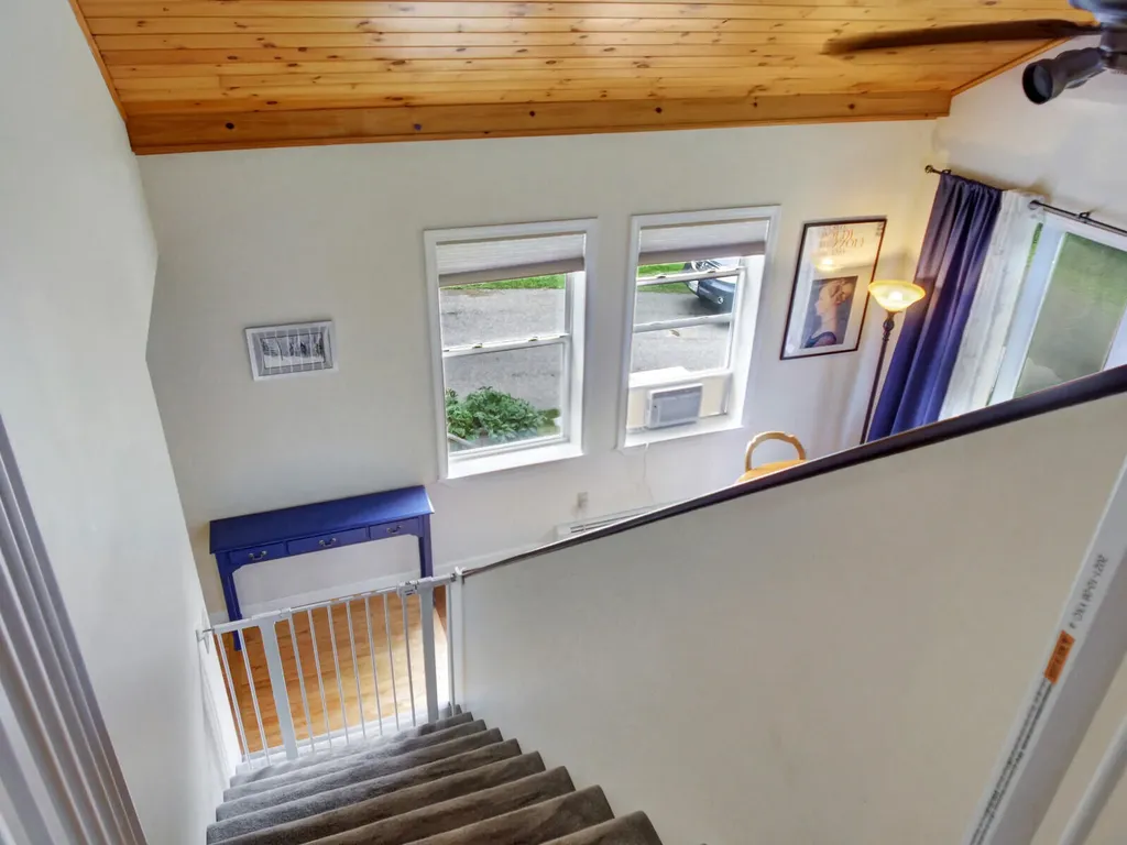 11 Summer Street South Thomaston ME 04858