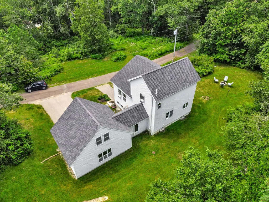 11 Summer Street South Thomaston ME 04858