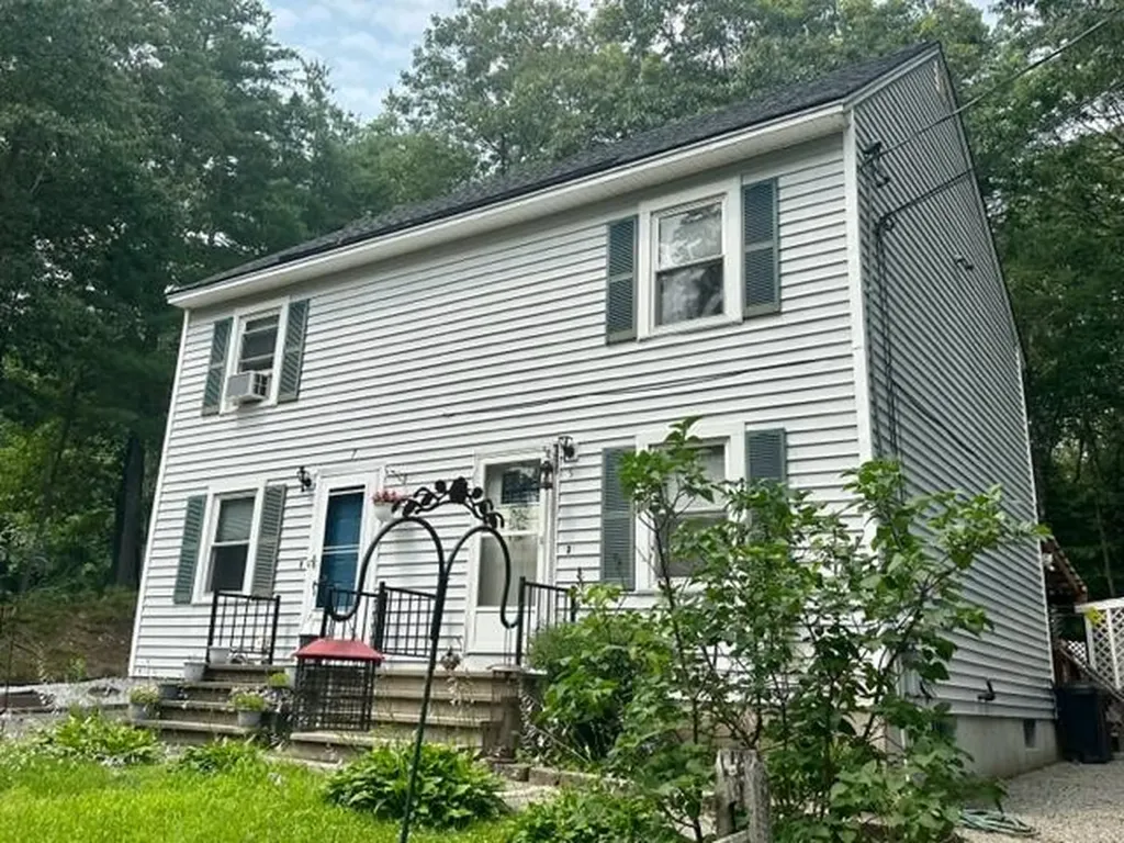 5 Crestwood Drive Sanford ME 04083