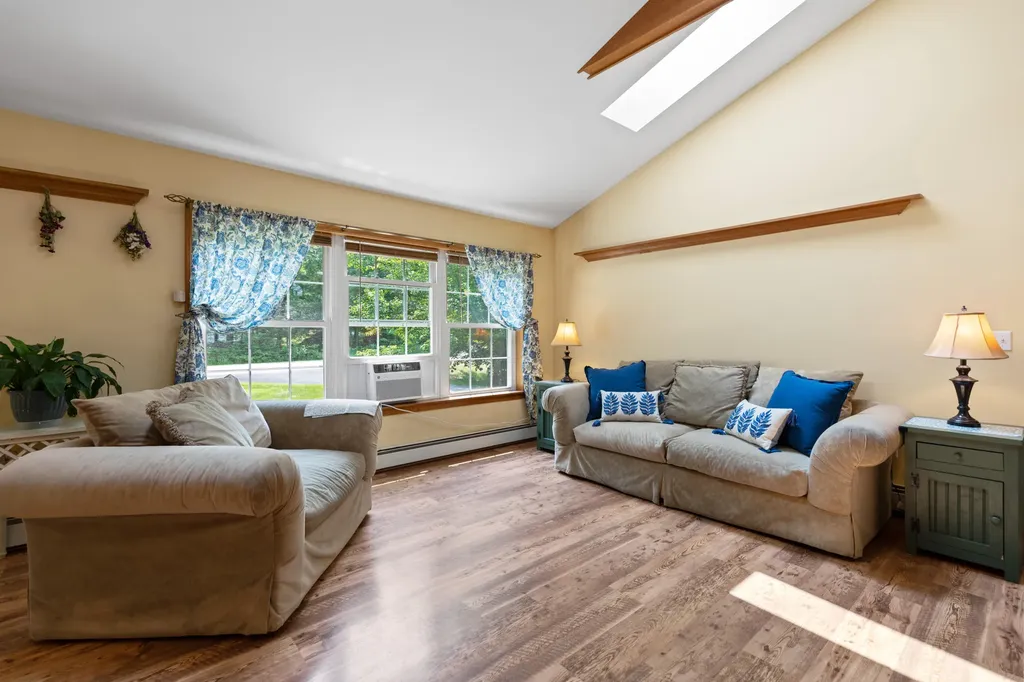 4 Ambrose Circle Gray ME 04039