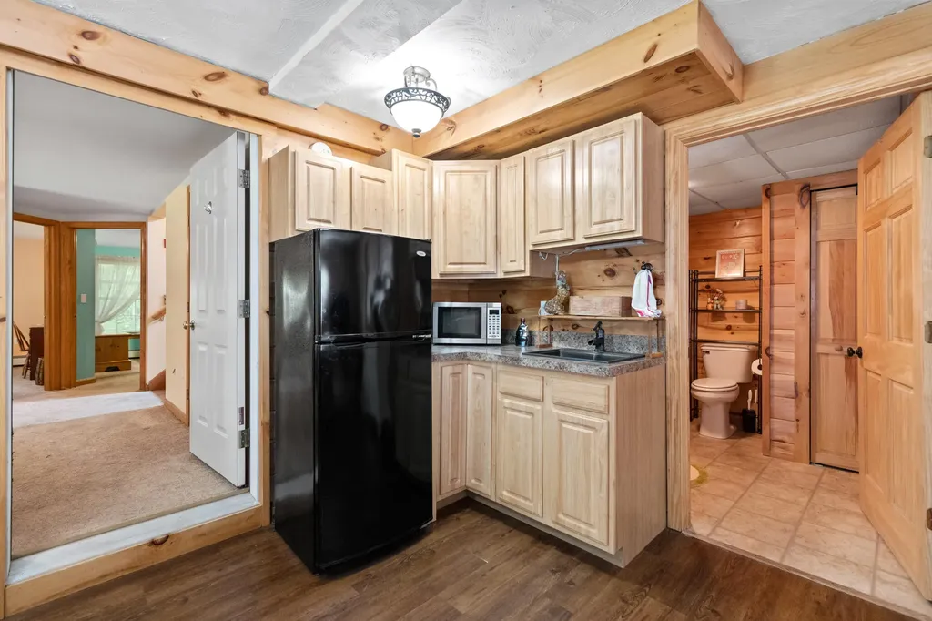 4 Ambrose Circle Gray ME 04039