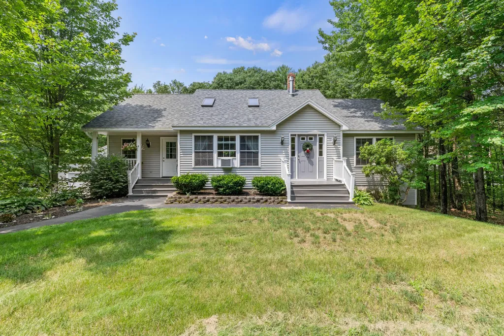 4 Ambrose Circle Gray ME 04039