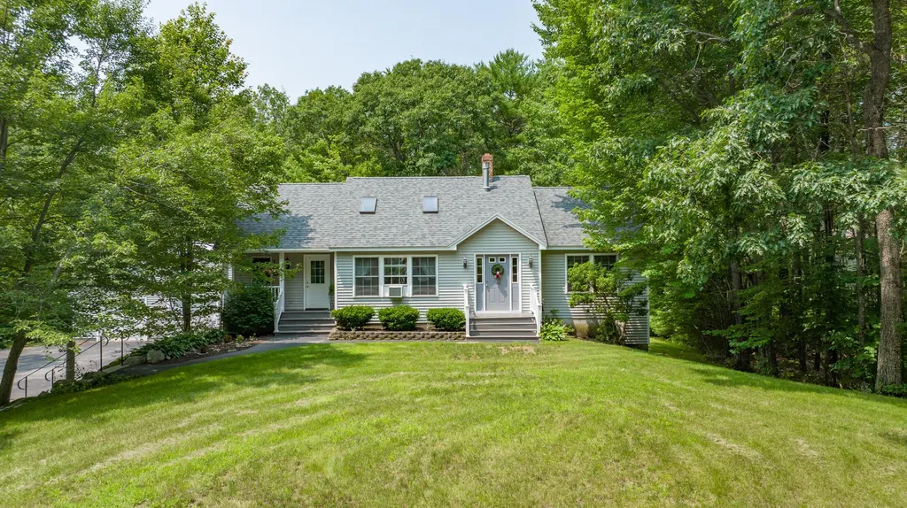 4 Ambrose Circle Gray ME 04039