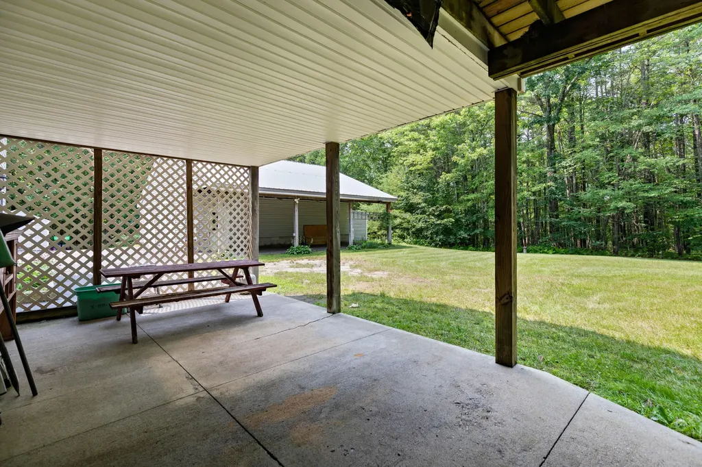 4 Ambrose Circle Gray ME 04039