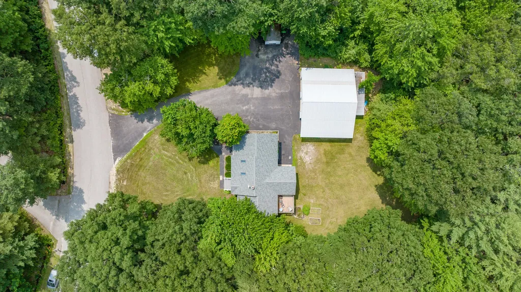 4 Ambrose Circle Gray ME 04039