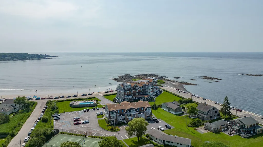 149 Beach Avenue Kennebunk ME 04043