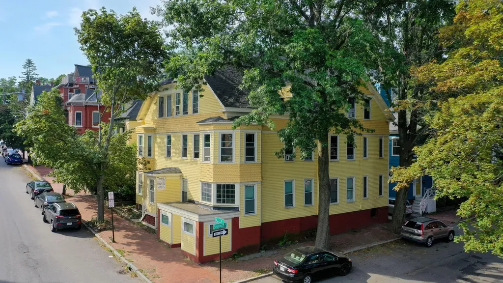 62 Mellen Street Portland ME 04101