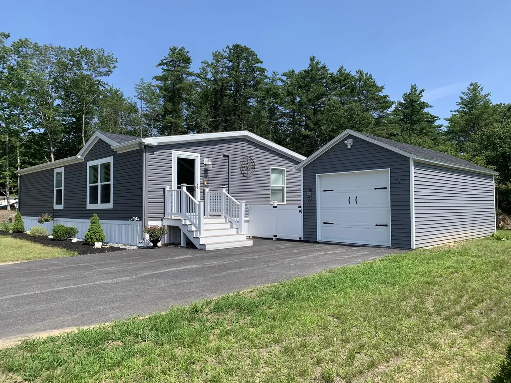 3 Bree Ann Drive Lisbon ME 04250